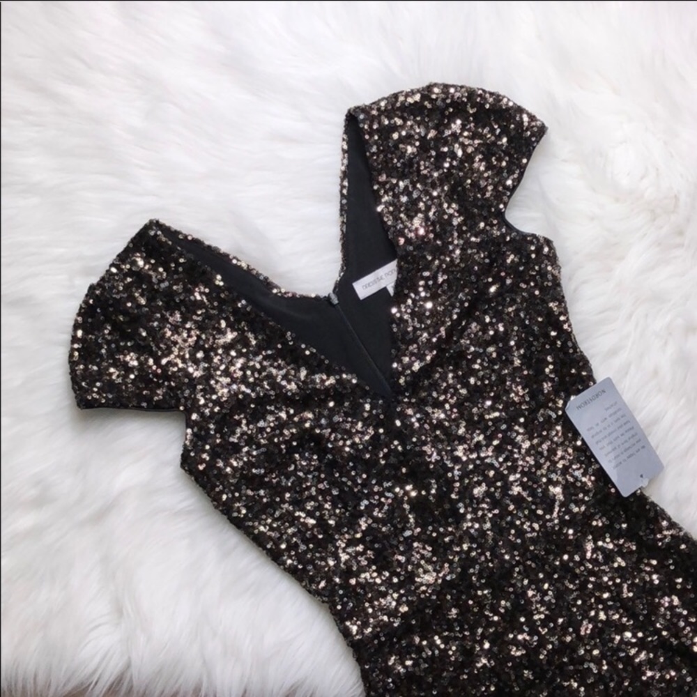 Dress the Population cap sleeve mini sequin dress
